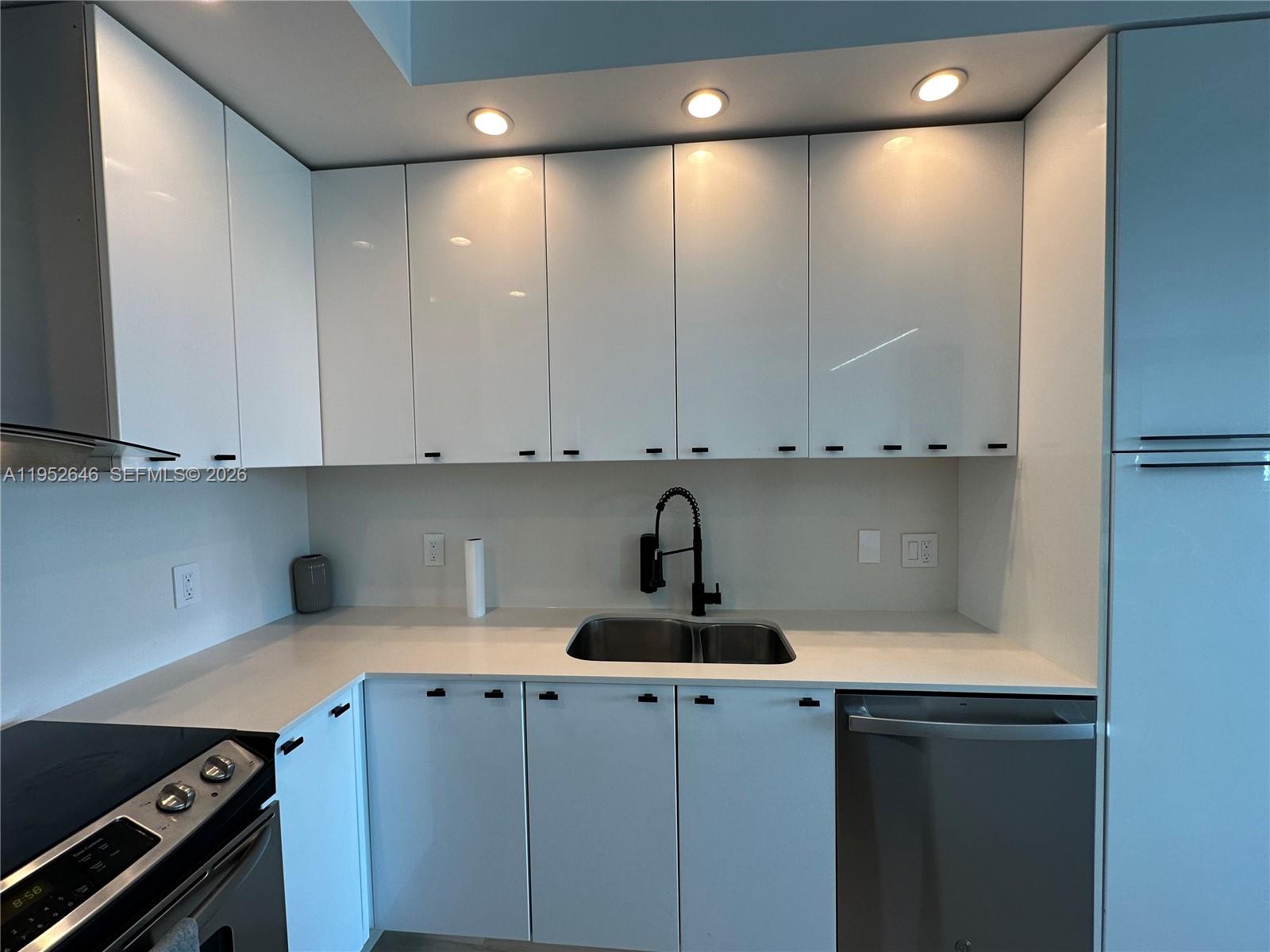 234 NE 3rd St #1805, Miami FL 33132