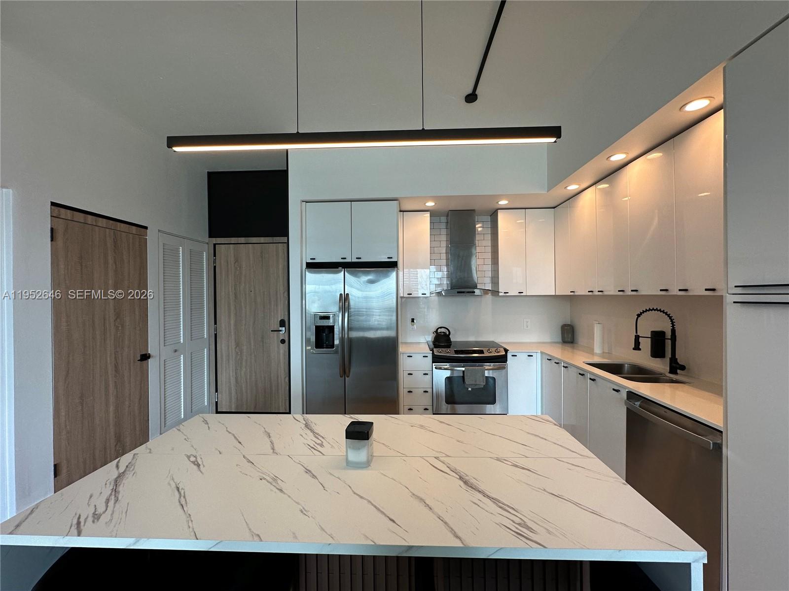 234 NE 3rd St #1805, Miami FL 33132