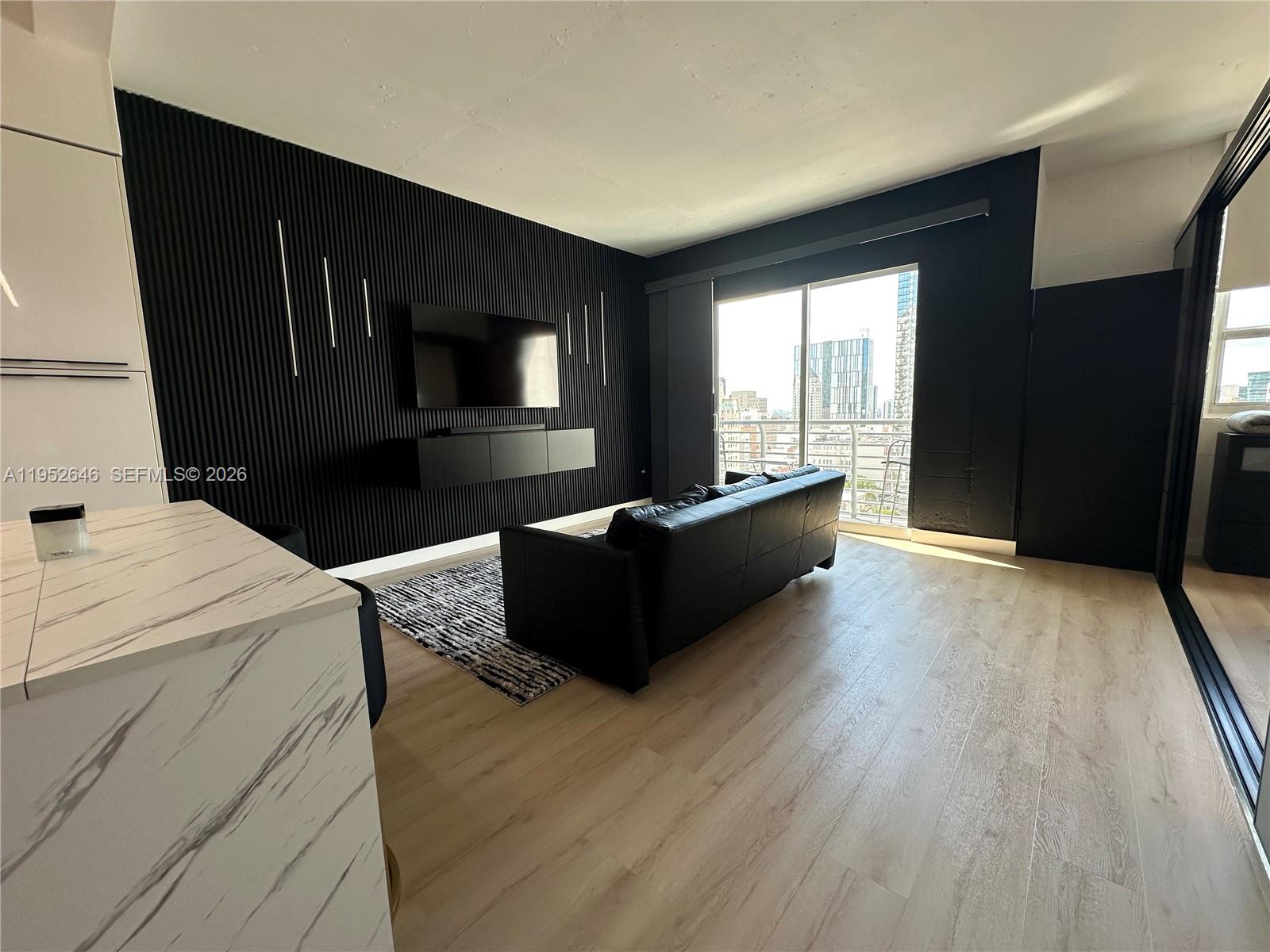 234 NE 3rd St #1805, Miami FL 33132