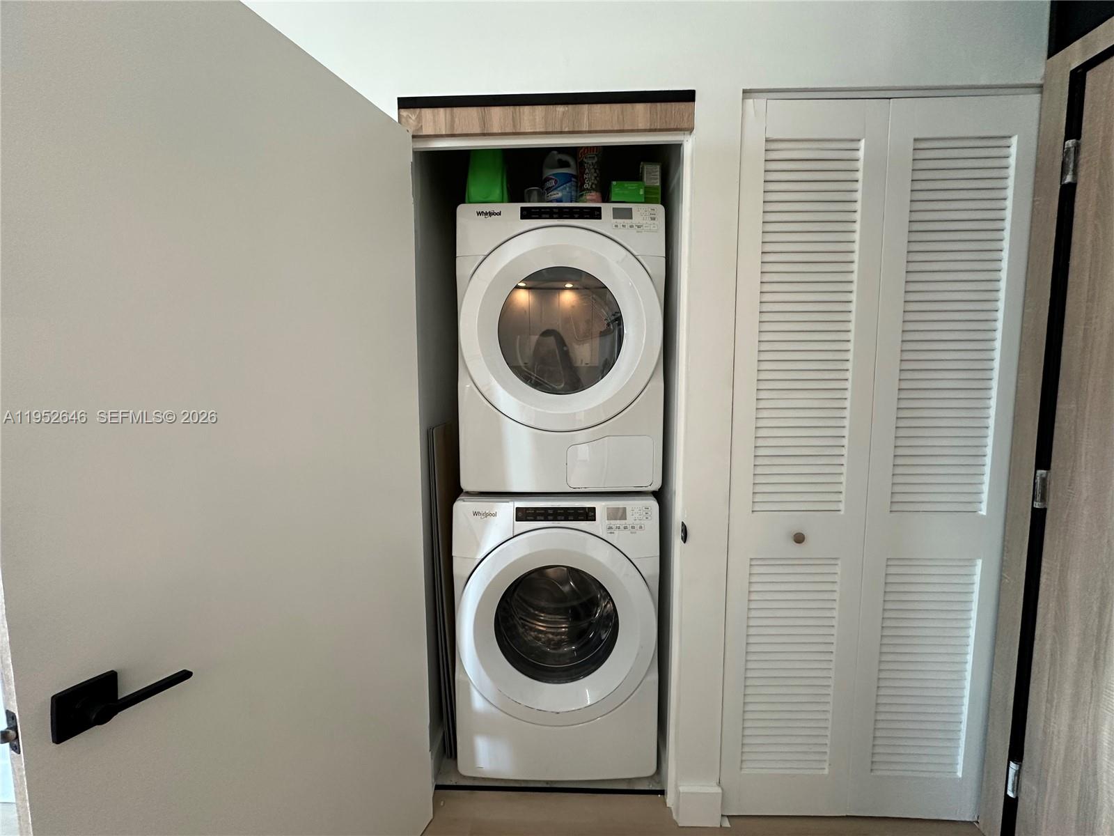 234 NE 3rd St #1805, Miami FL 33132