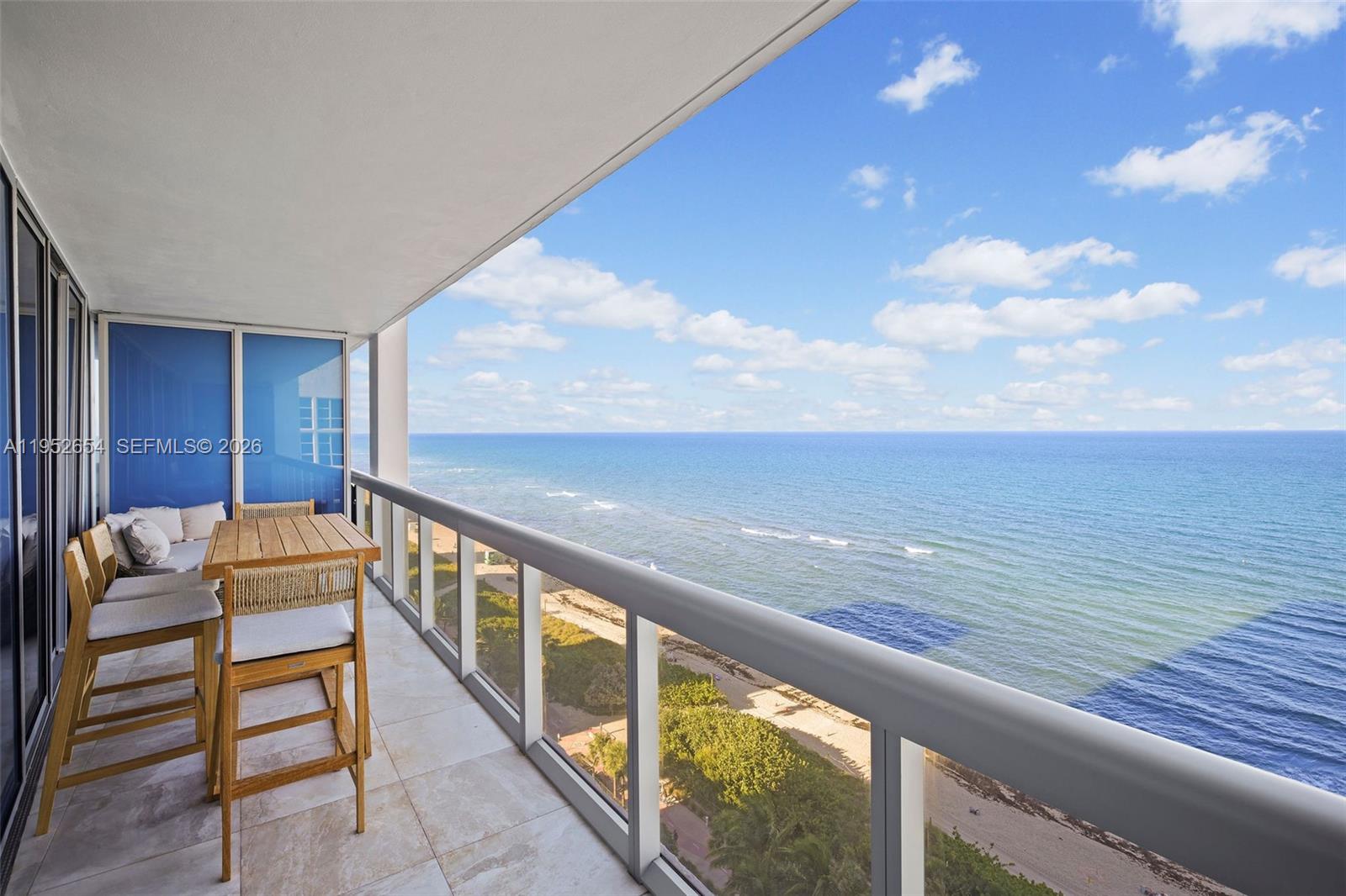 Miami Beach FL 33141 - A11952654