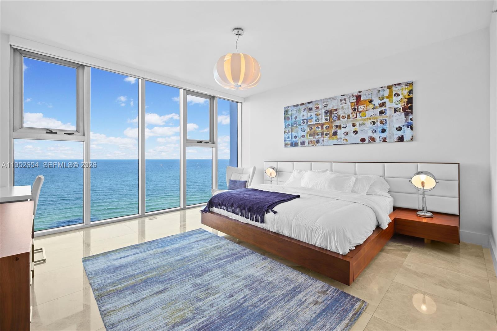 Miami Beach FL 33141 - A11952654