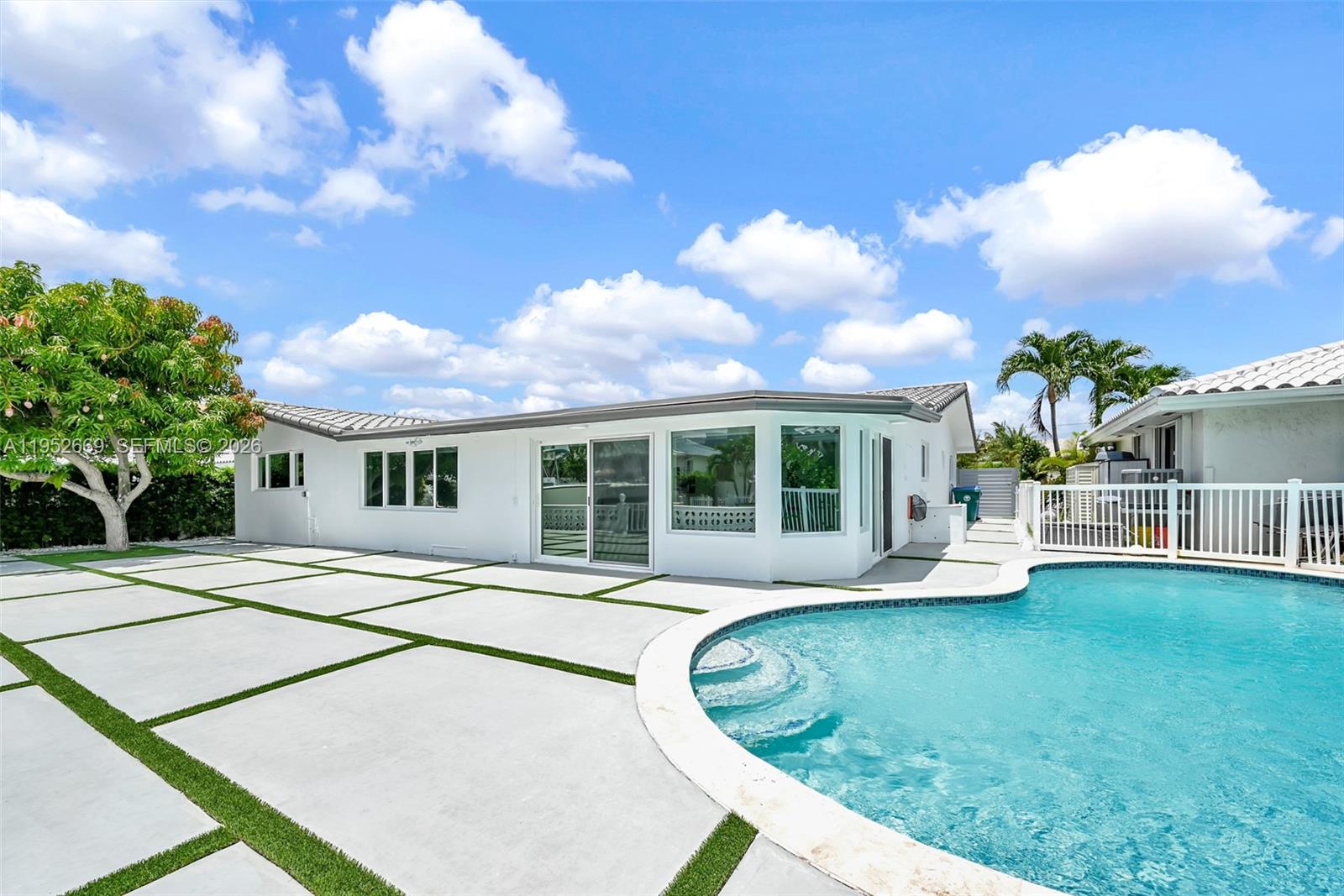 1250 NE 82nd St, Miami FL 33138