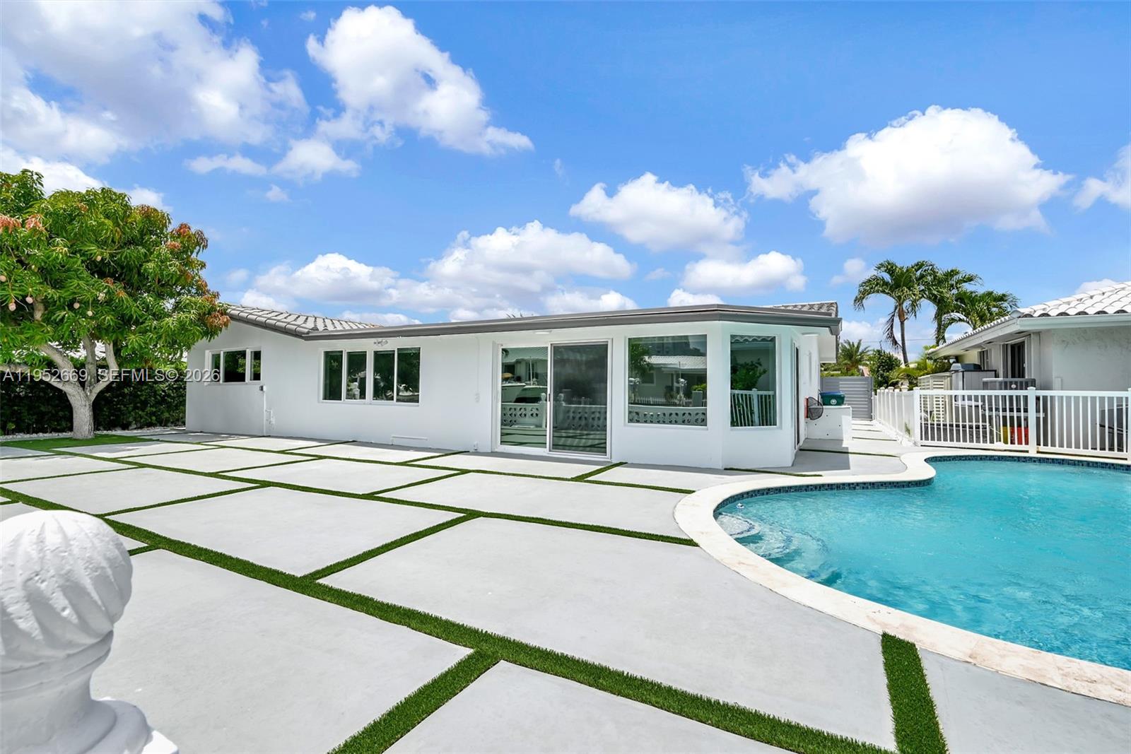 1250 NE 82nd St, Miami FL 33138