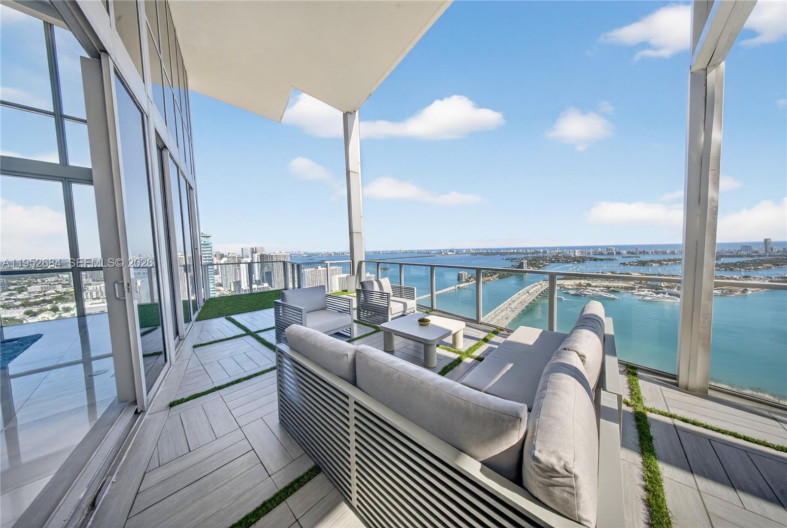 1100 Biscayne Blvd #5306, Miami FL 33132