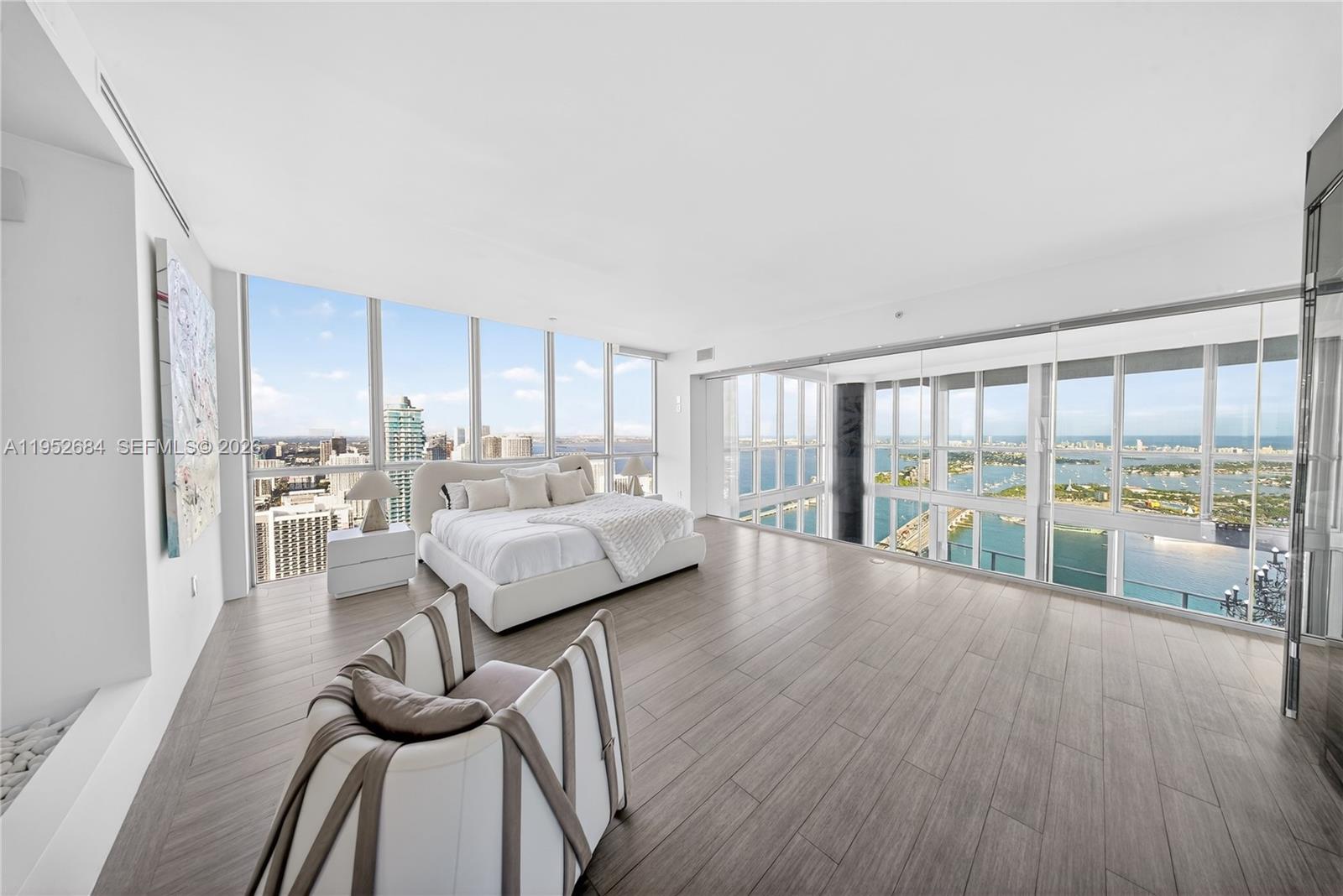 1100 Biscayne Blvd #5306, Miami FL 33132