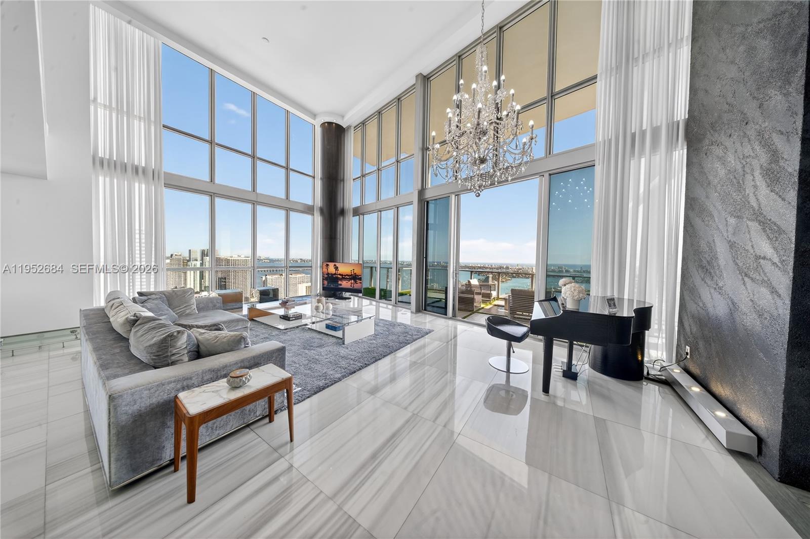 1100 Biscayne Blvd #5306, Miami FL 33132