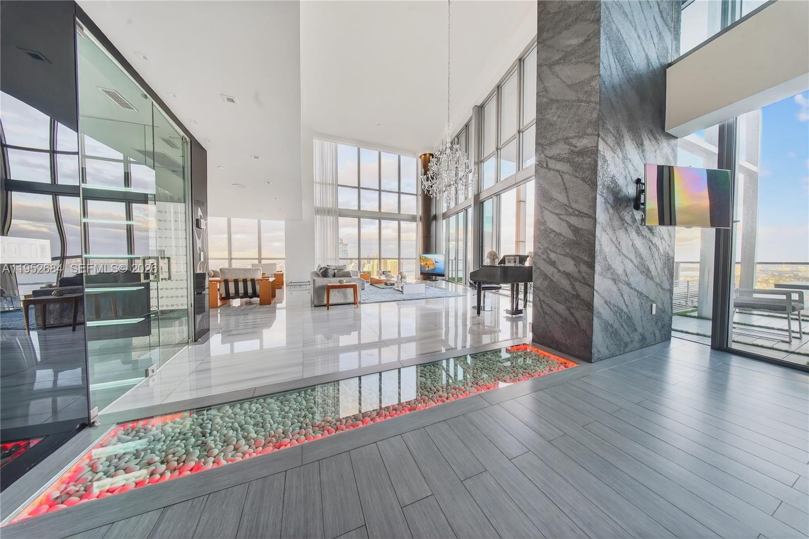1100 Biscayne Blvd #5306, Miami FL 33132