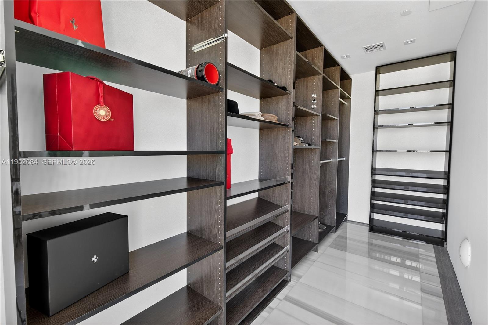 1100 Biscayne Blvd #5306, Miami FL 33132