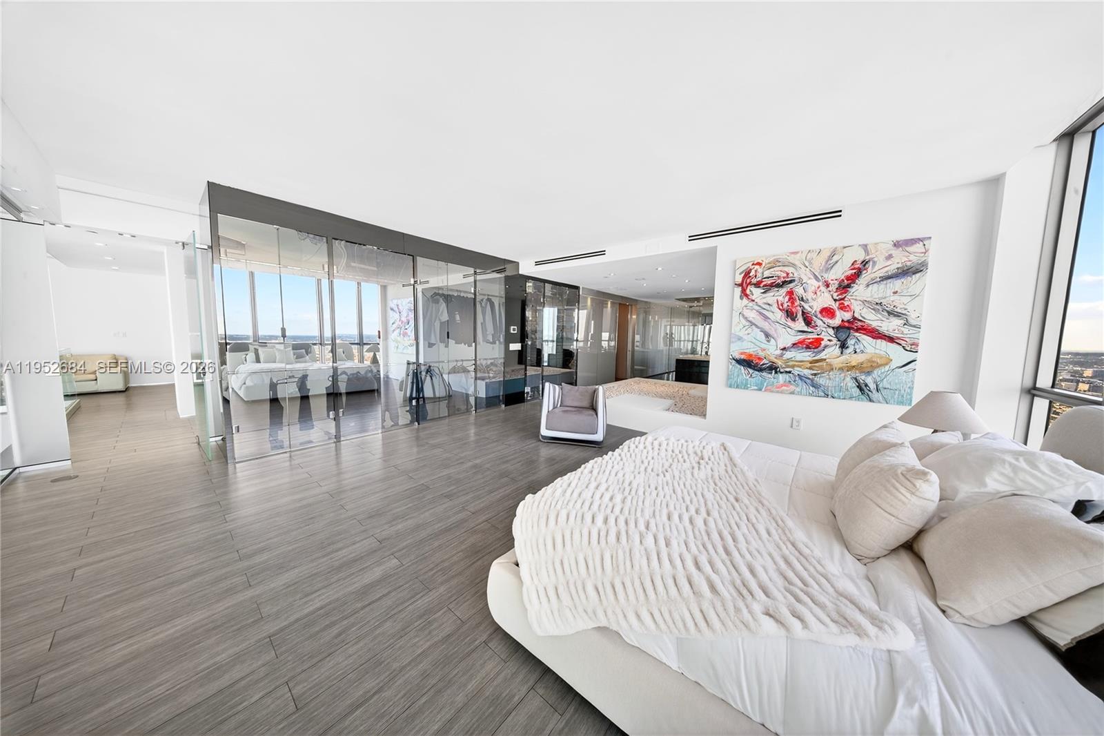 1100 Biscayne Blvd #5306, Miami FL 33132