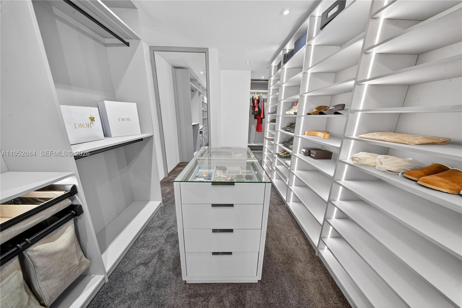 1100 Biscayne Blvd #5306, Miami FL 33132