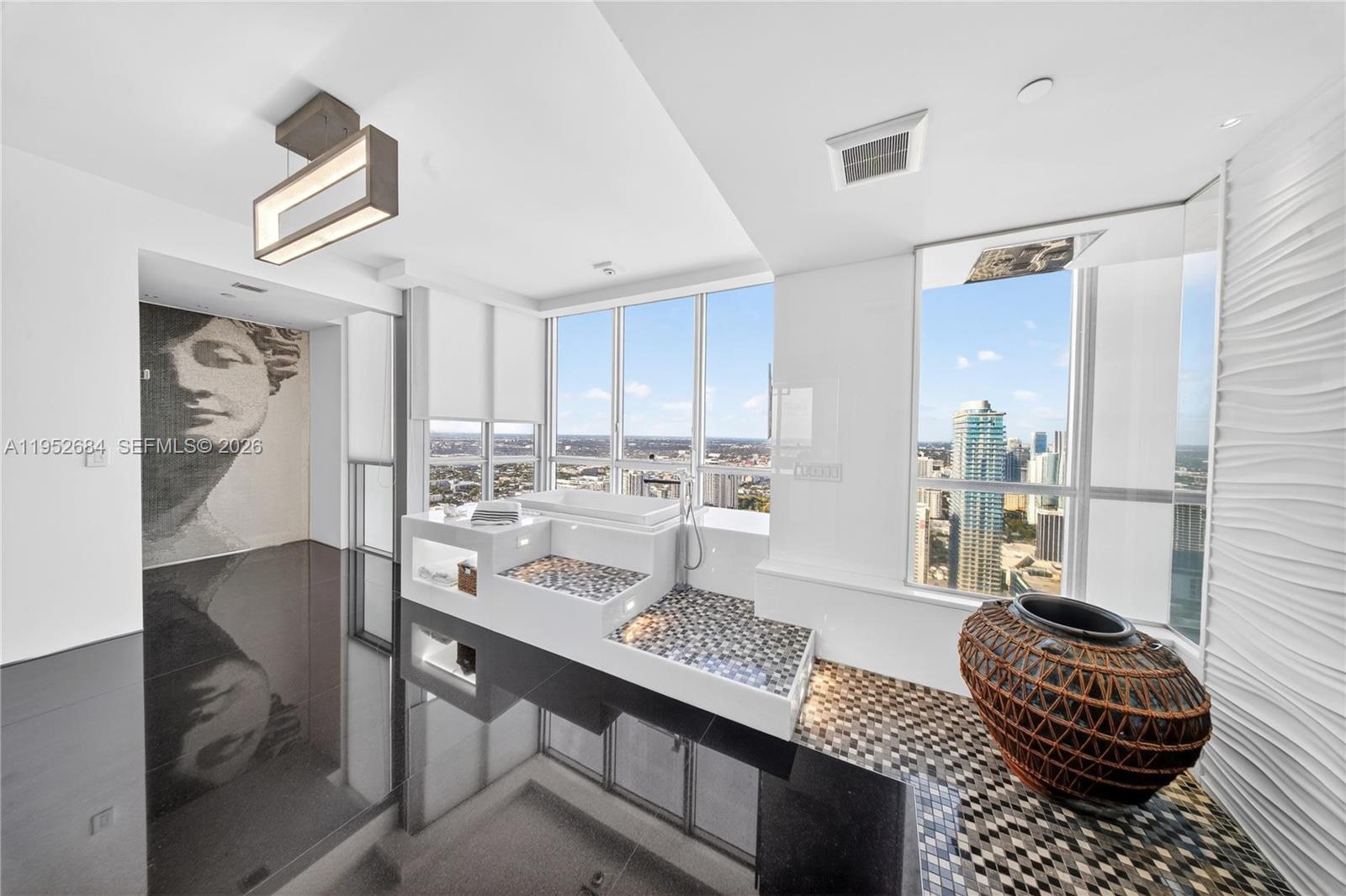 1100 Biscayne Blvd #5306, Miami FL 33132