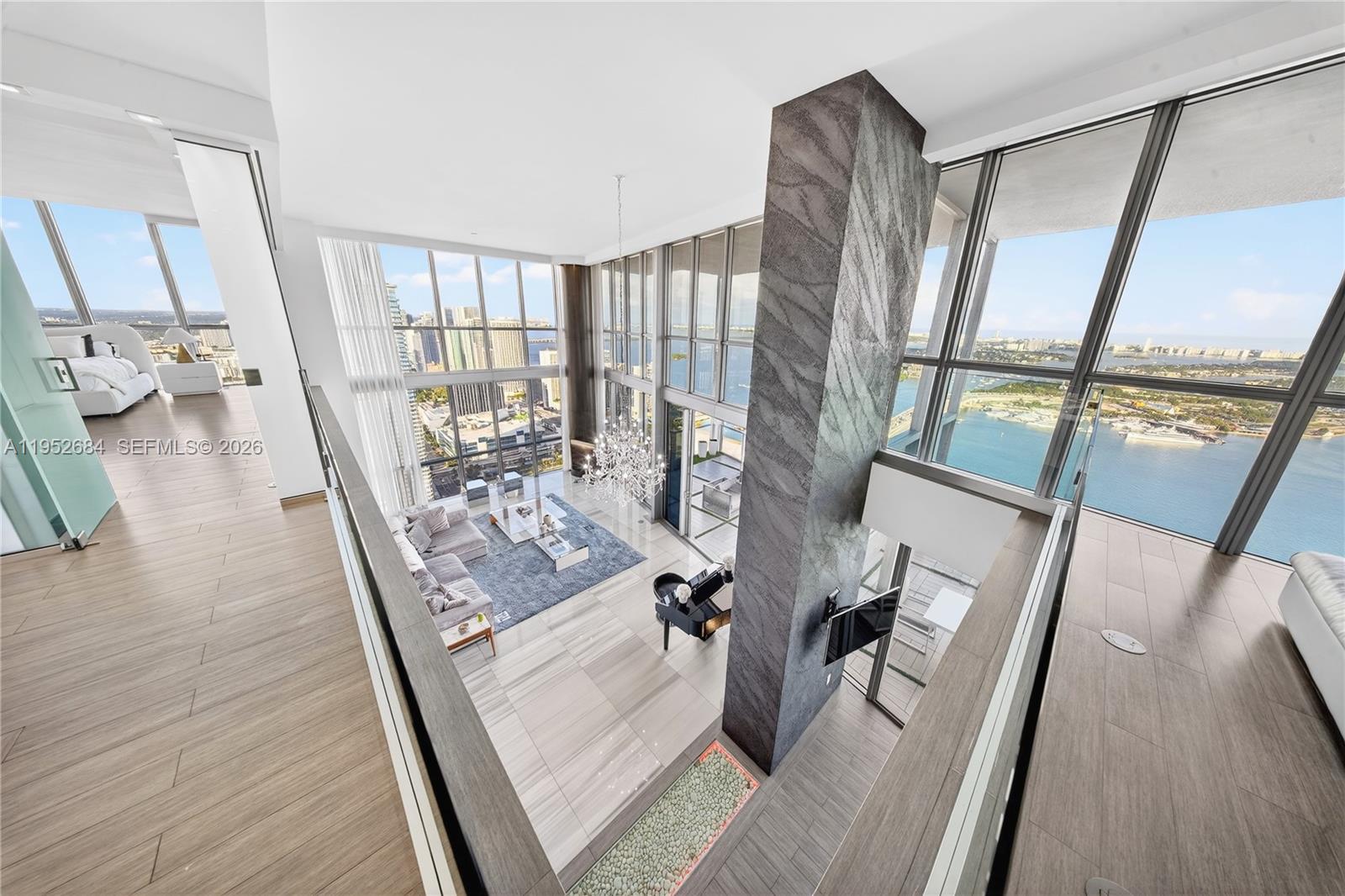 1100 Biscayne Blvd #5306, Miami FL 33132