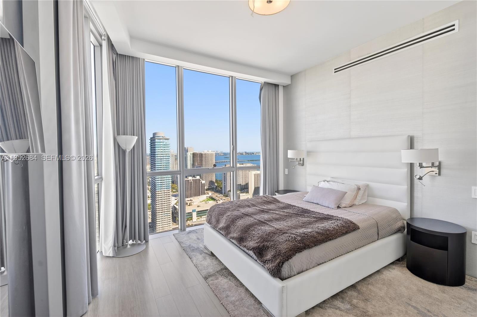 1100 Biscayne Blvd #5306, Miami FL 33132
