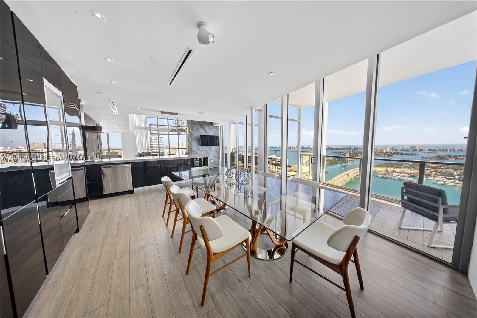 1100 Biscayne Blvd #5306, Miami FL 33132