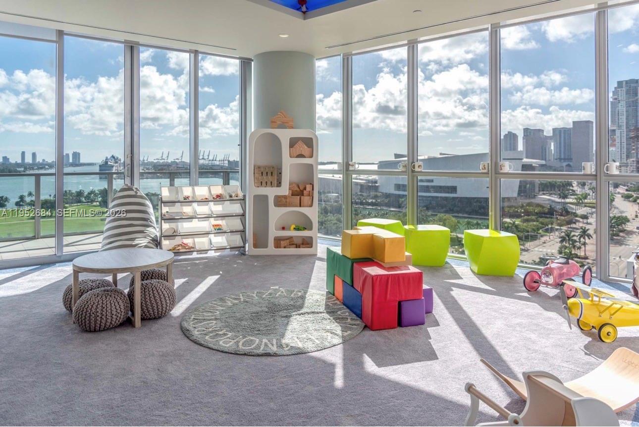 1100 Biscayne Blvd #5306, Miami FL 33132