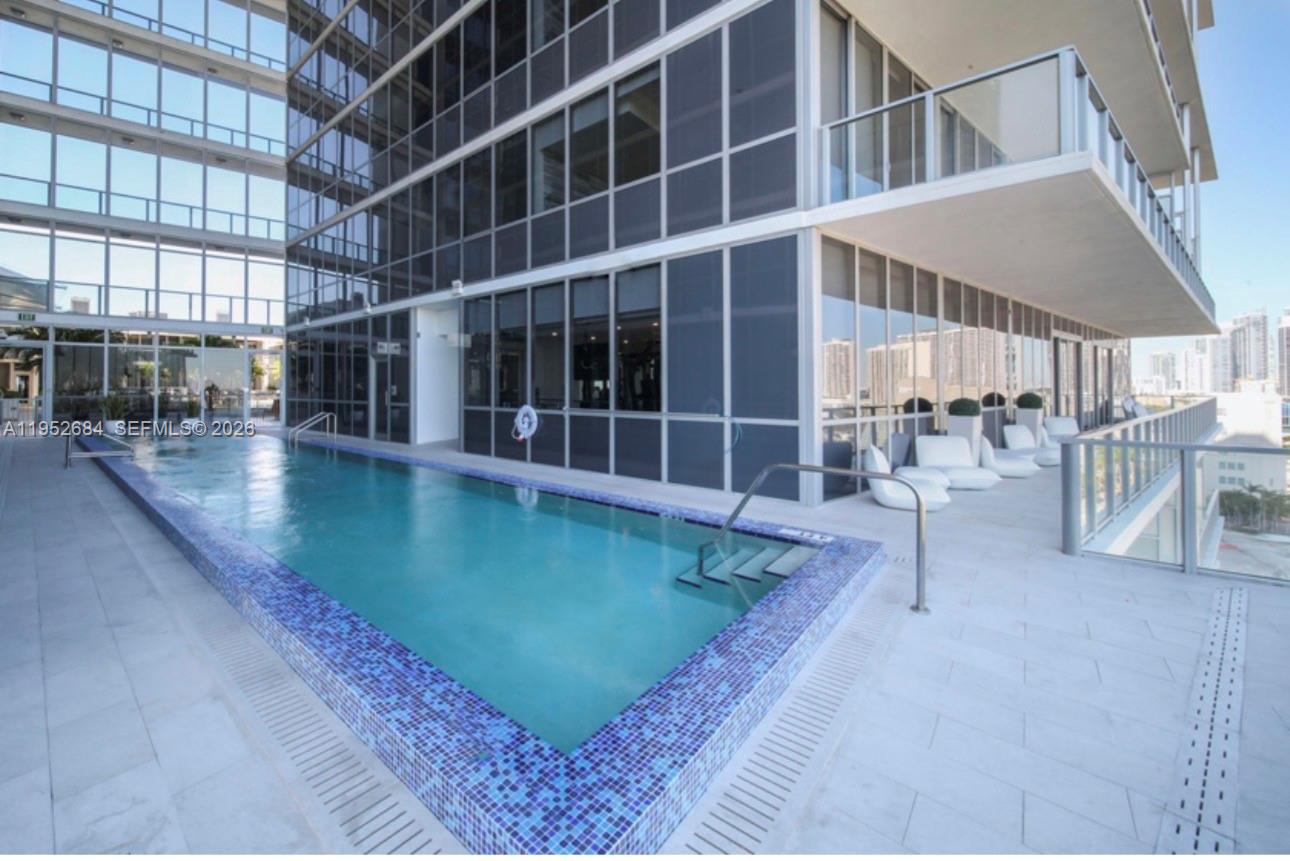 1100 Biscayne Blvd #5306, Miami FL 33132