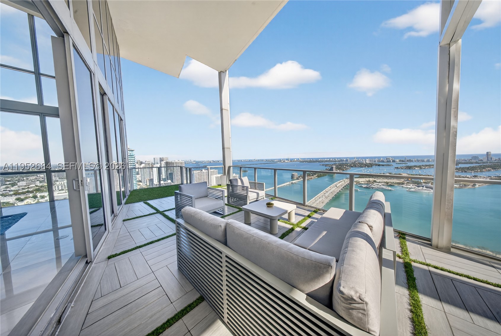 1100 Biscayne Blvd #5306, Miami FL 33132