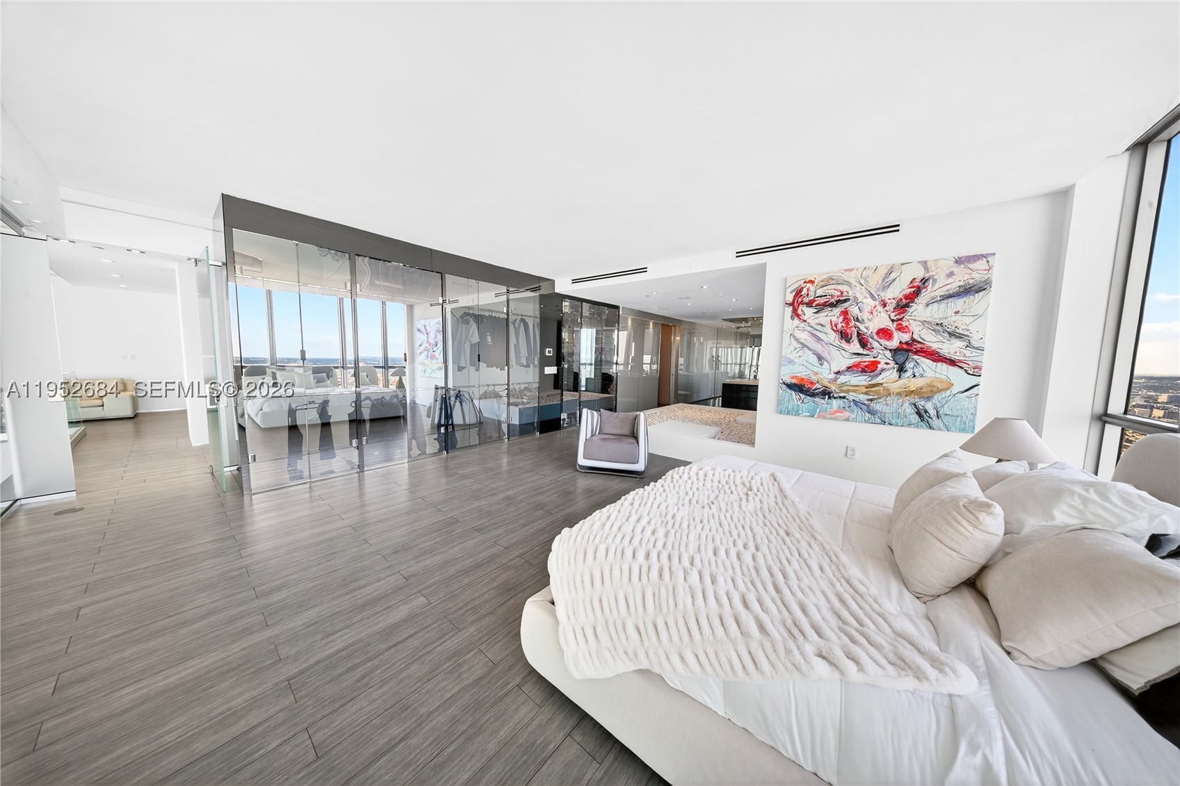 1100 Biscayne Blvd #5306, Miami FL 33132