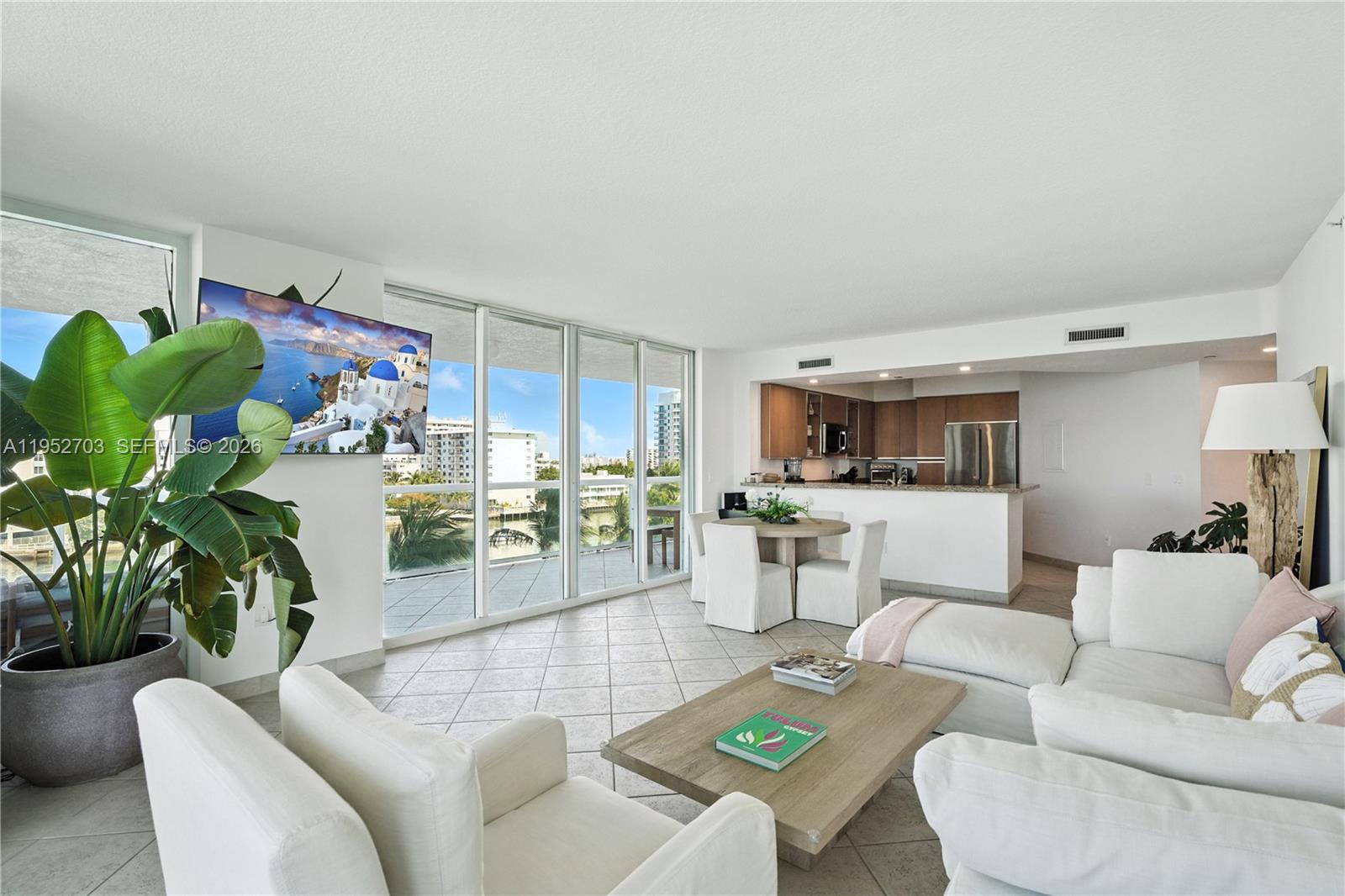 10 Venetian Way #604, Miami Beach FL 33139