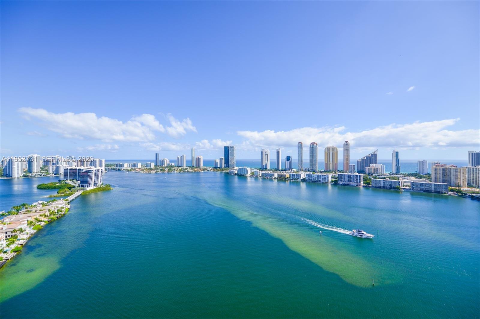 2800 Island Blvd #PH05, Aventura FL 33160