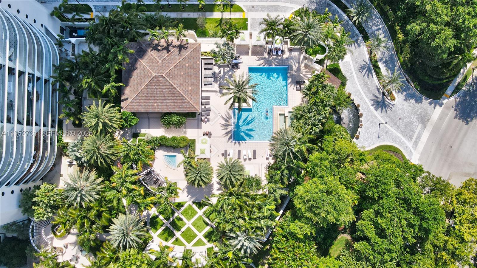 2800 Island Blvd #PH05, Aventura FL 33160