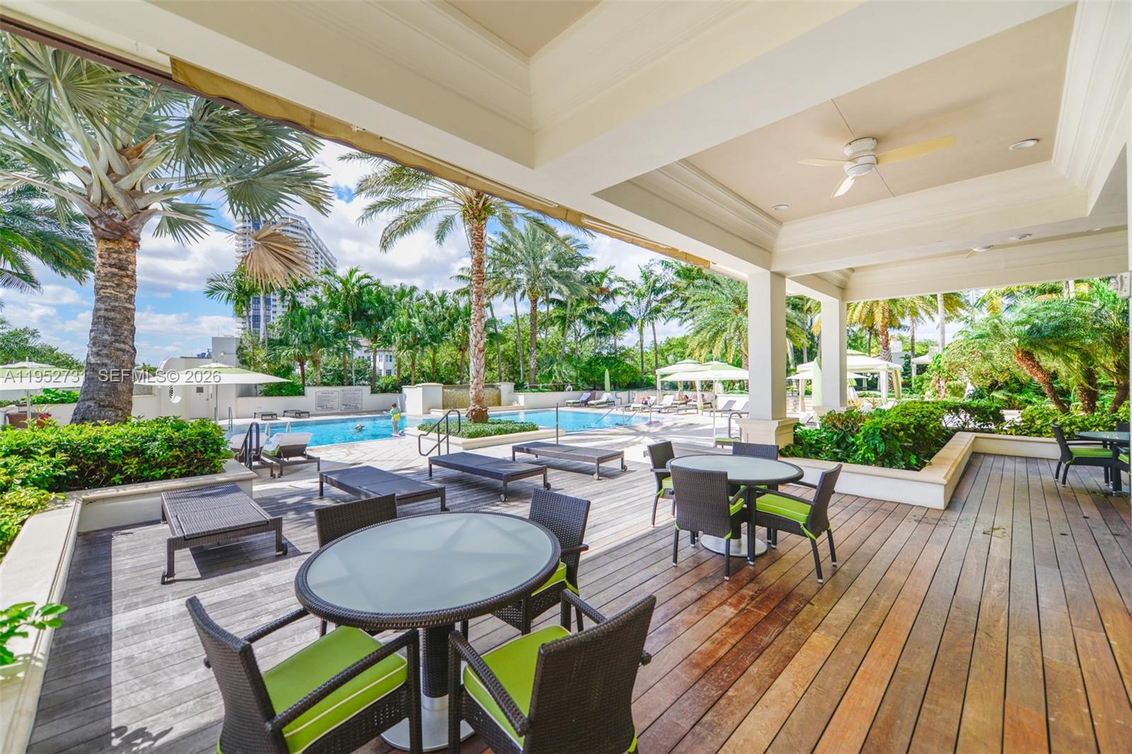 2800 Island Blvd #PH05, Aventura FL 33160