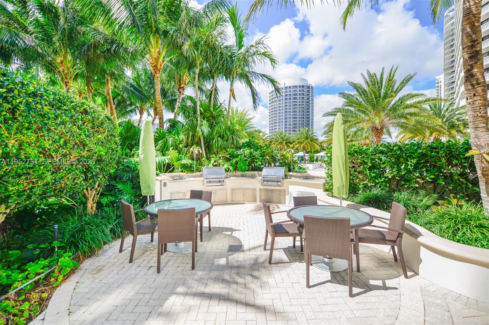 2800 Island Blvd #PH05, Aventura FL 33160