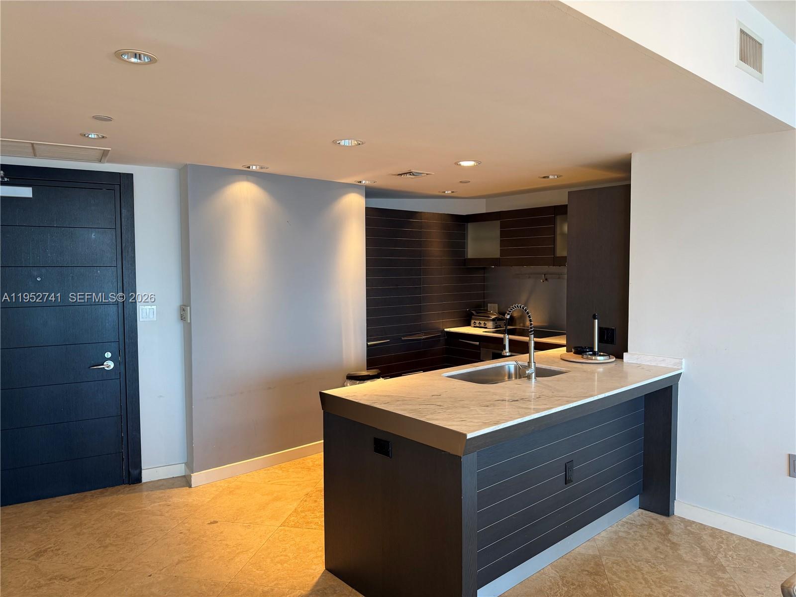 200 Biscayne Boulevard Way #3303, Miami FL 33131