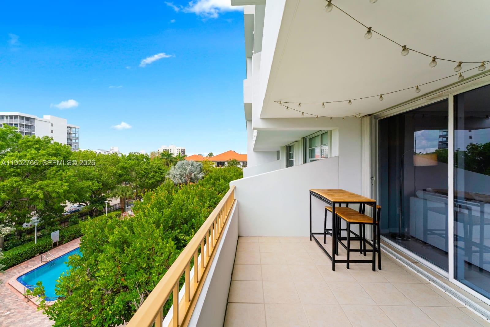 155 Ocean Lane Dr #407, Key Biscayne FL 33149
