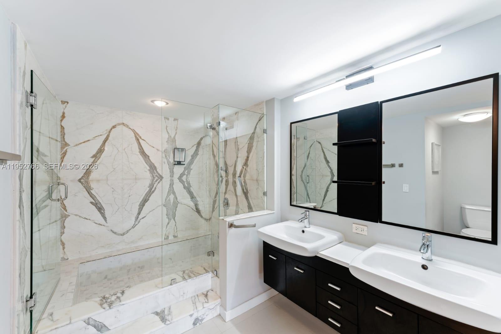 155 Ocean Lane Dr #407, Key Biscayne FL 33149