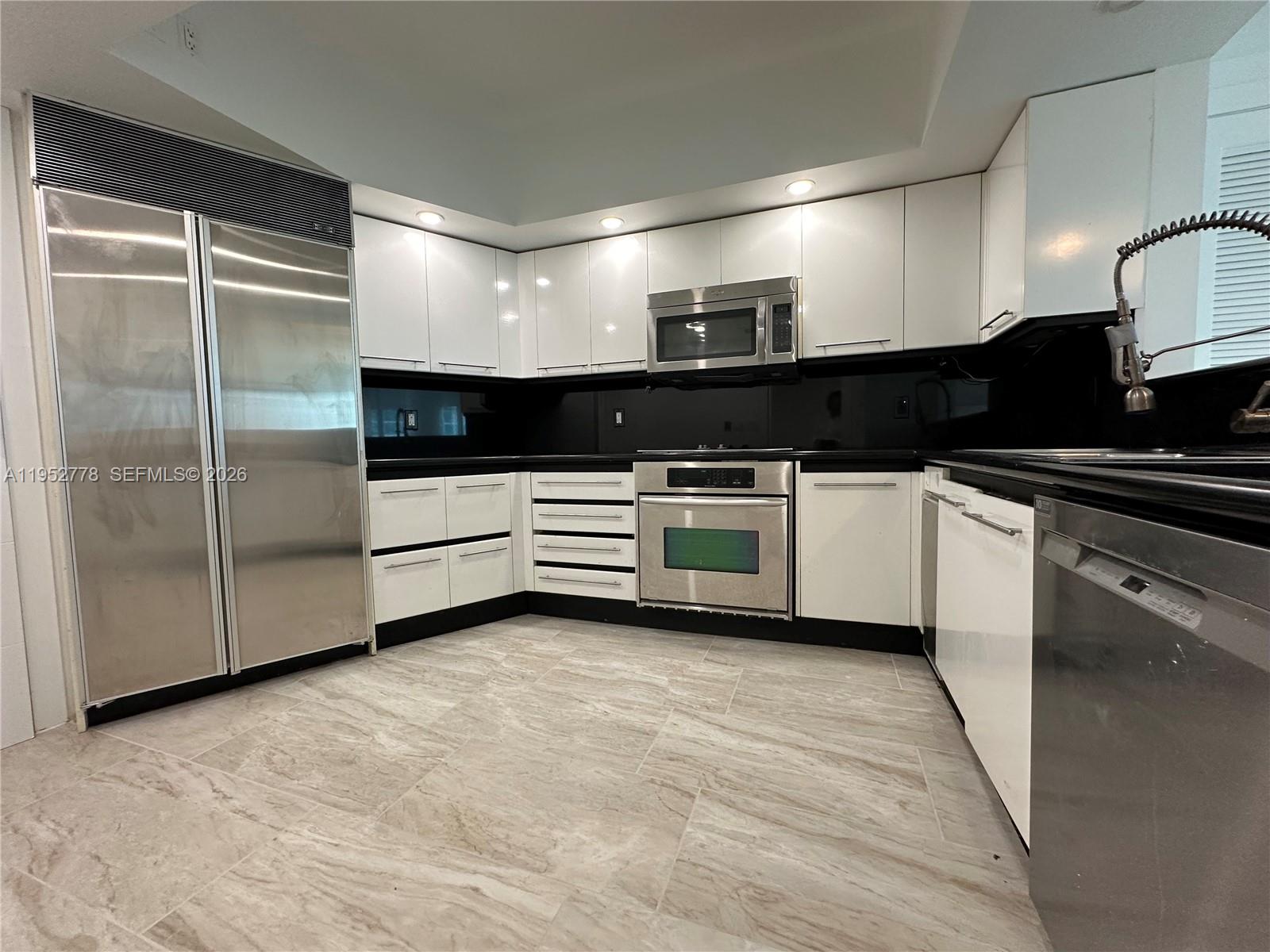 2127 Brickell Ave #1504, Miami FL 33129