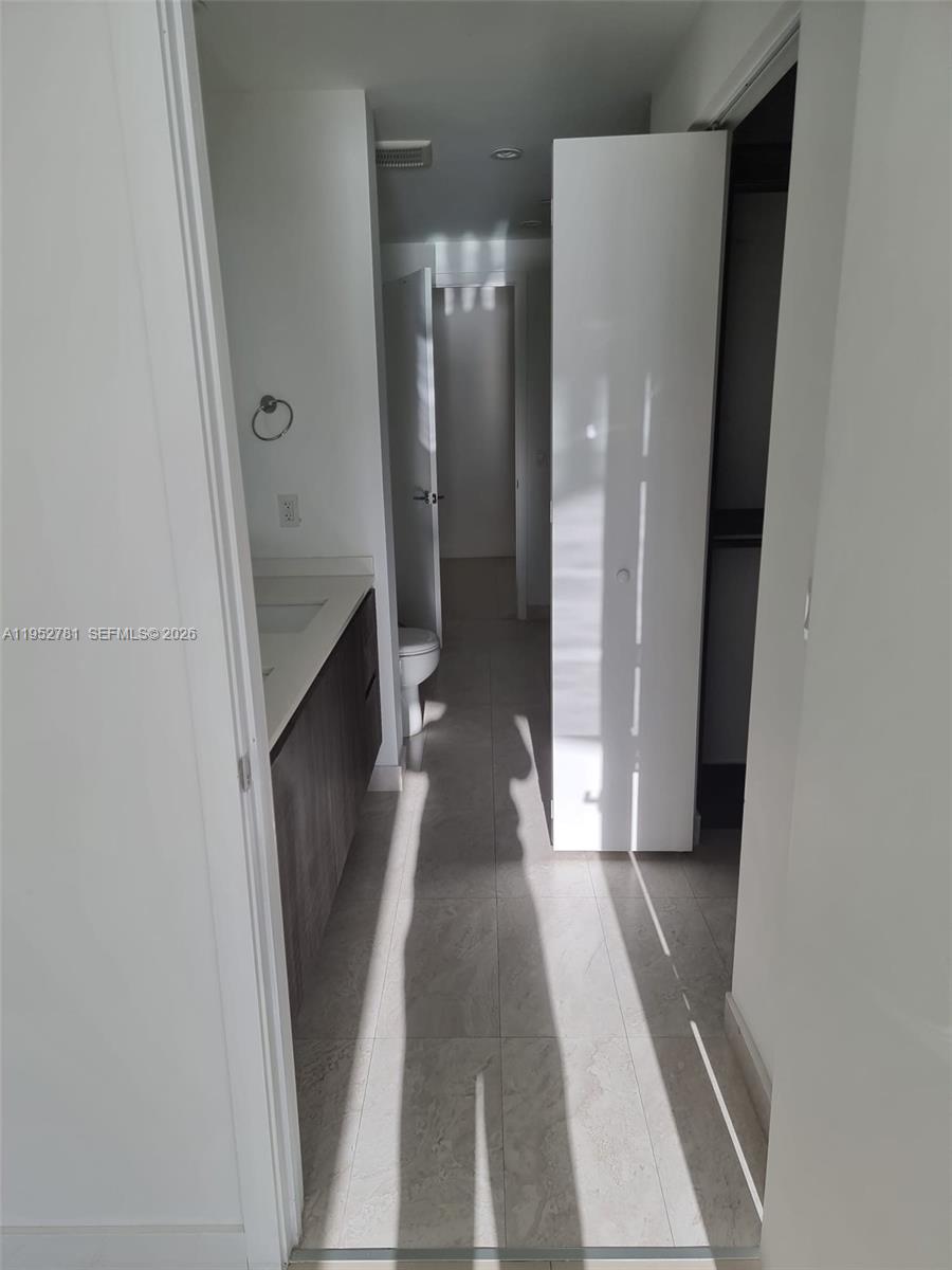 488 NE 18th St #1002, Miami FL 33132