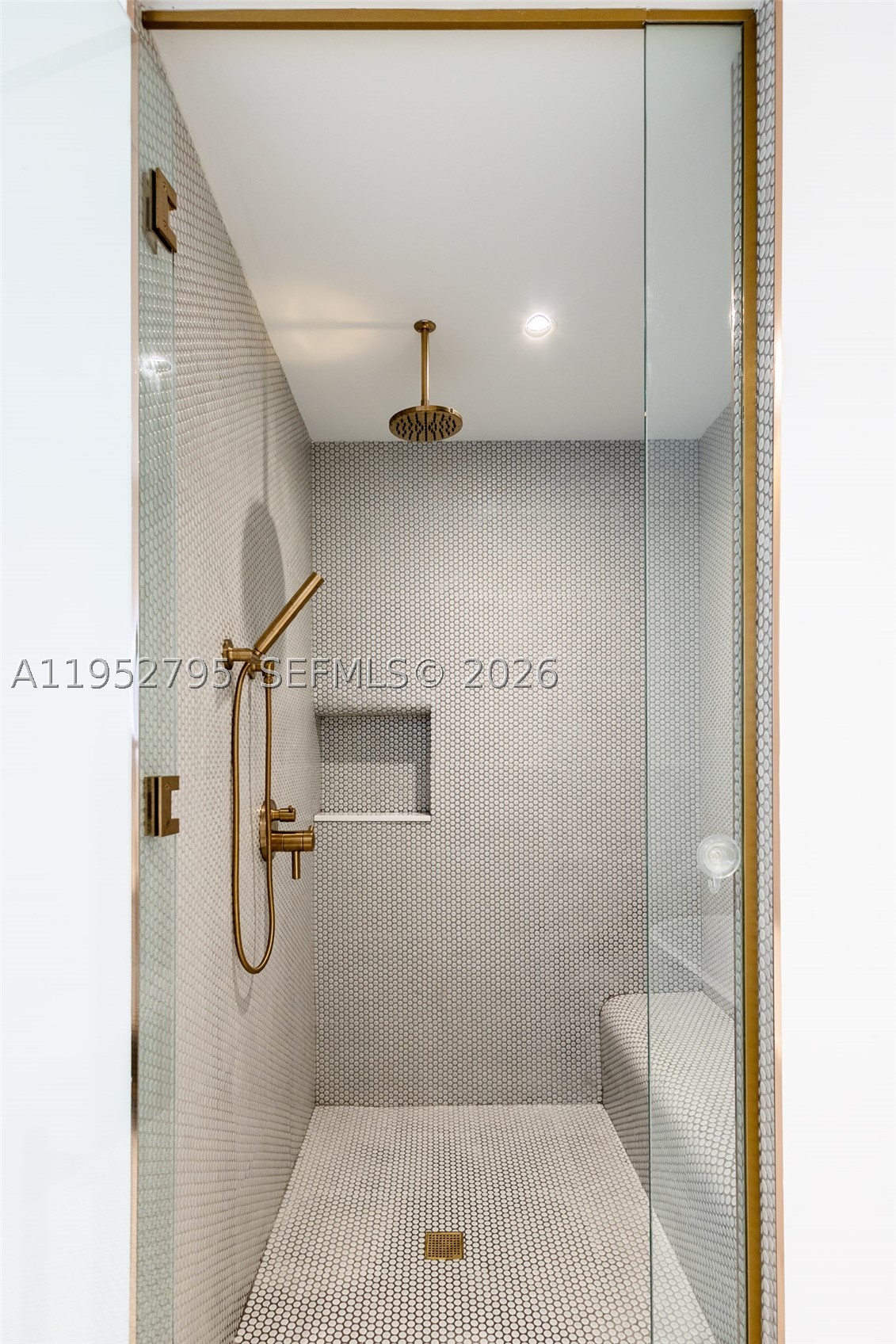 2678 Tigertail Ave #1707, Miami FL 33133