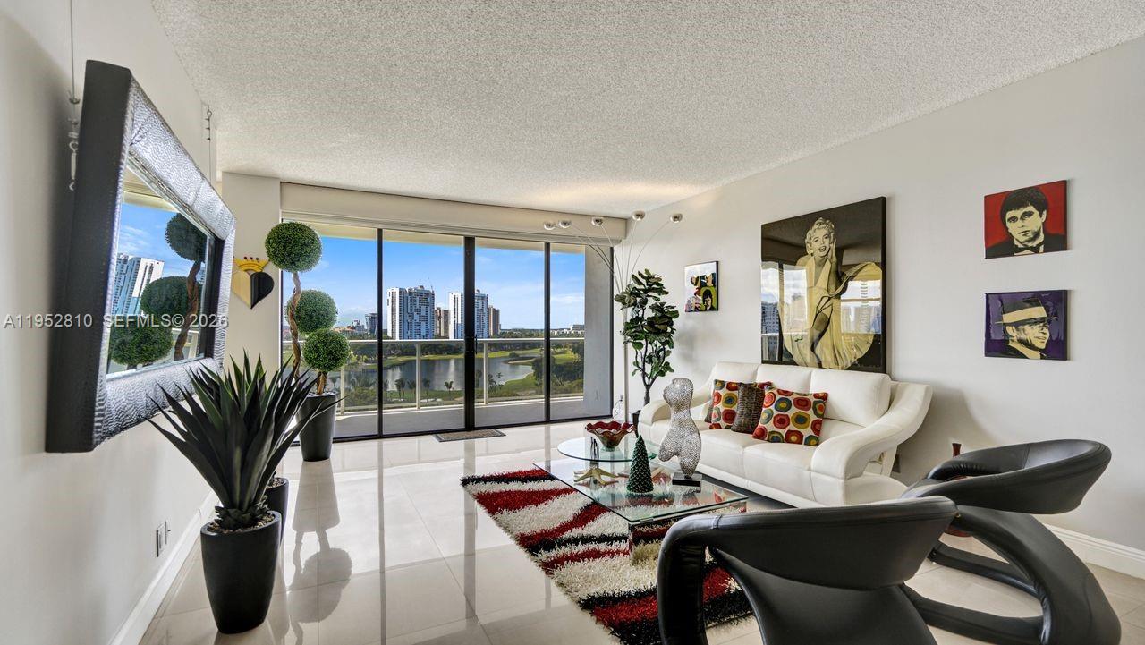 20281 E Country Club Dr #809, Aventura FL 33180