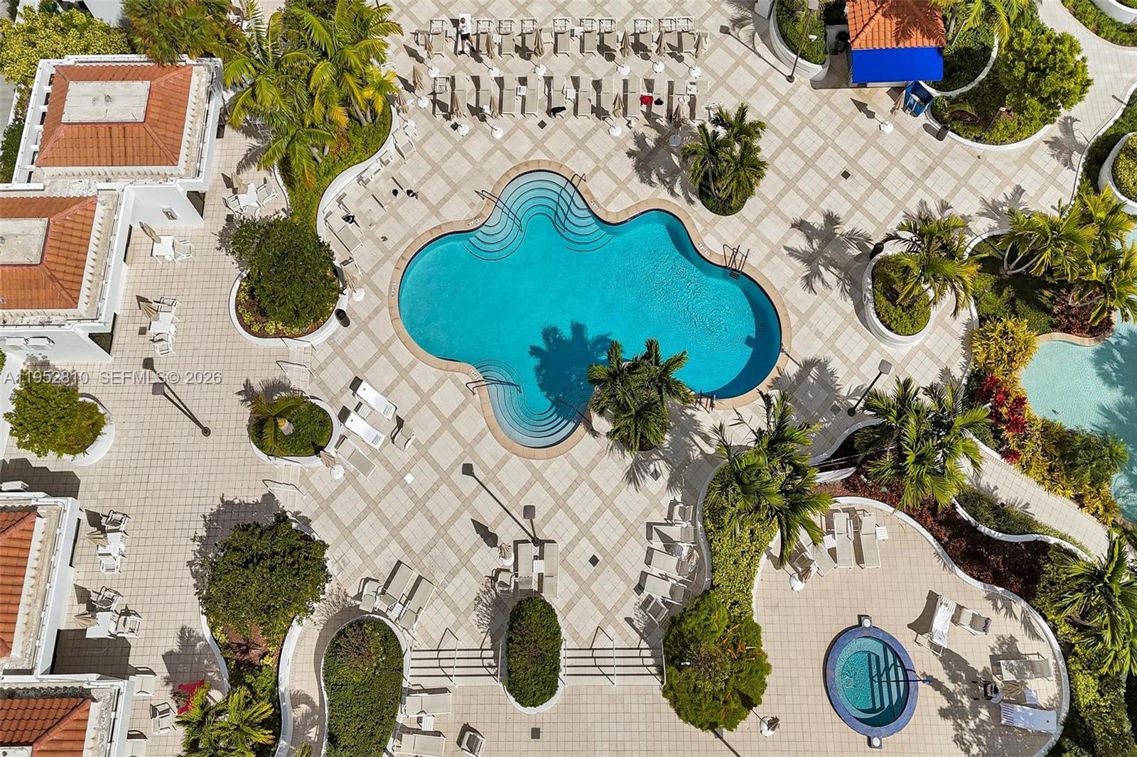 20281 E Country Club Dr #809, Aventura FL 33180