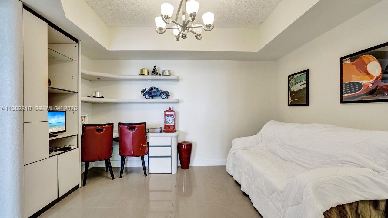 20281 E Country Club Dr #809, Aventura FL 33180