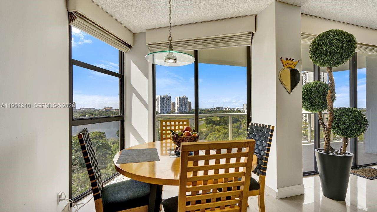 20281 E Country Club Dr #809, Aventura FL 33180