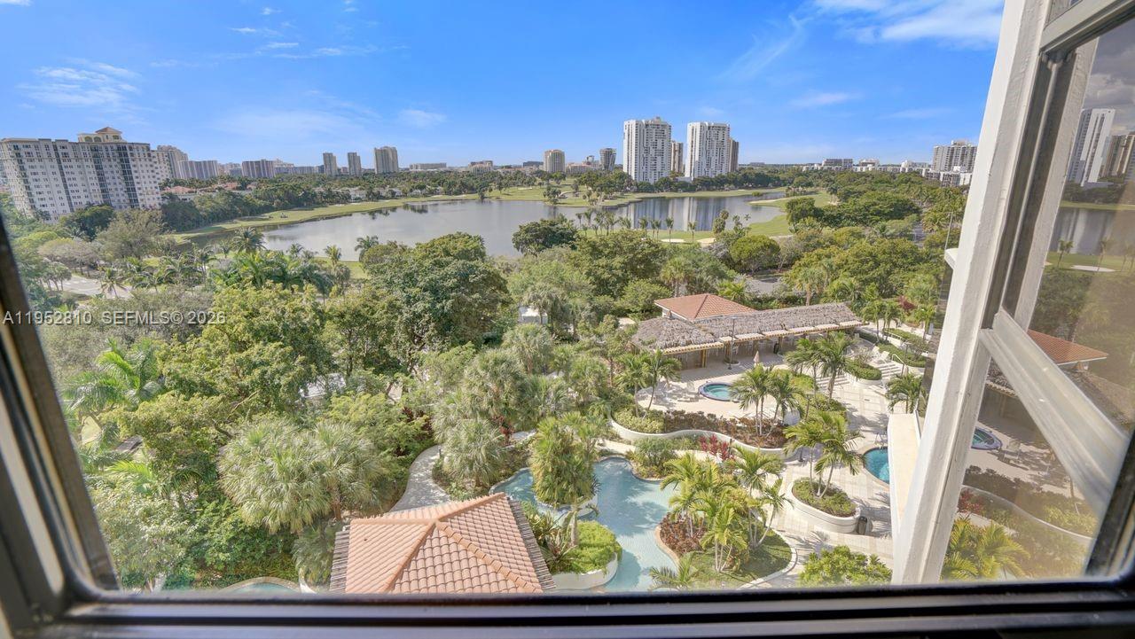 20281 E Country Club Dr #809, Aventura FL 33180