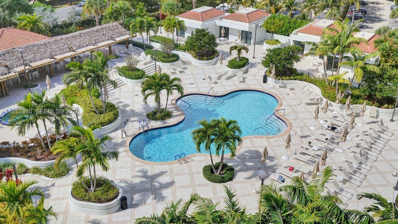 20281 E Country Club Dr #809, Aventura FL 33180