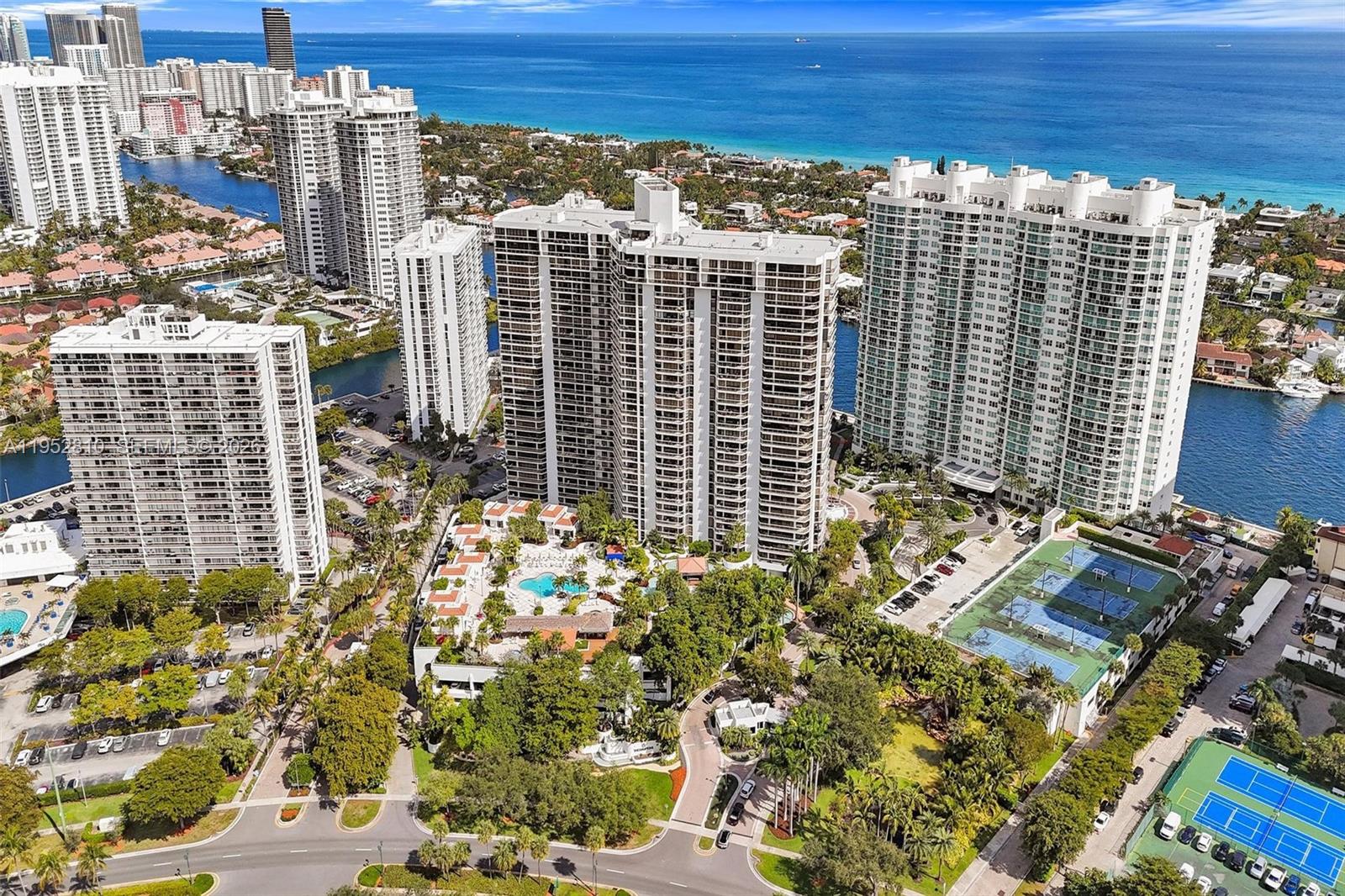 20281 E Country Club Dr #809, Aventura FL 33180