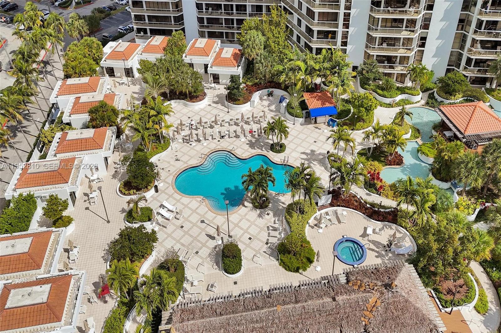 20281 E Country Club Dr #809, Aventura FL 33180