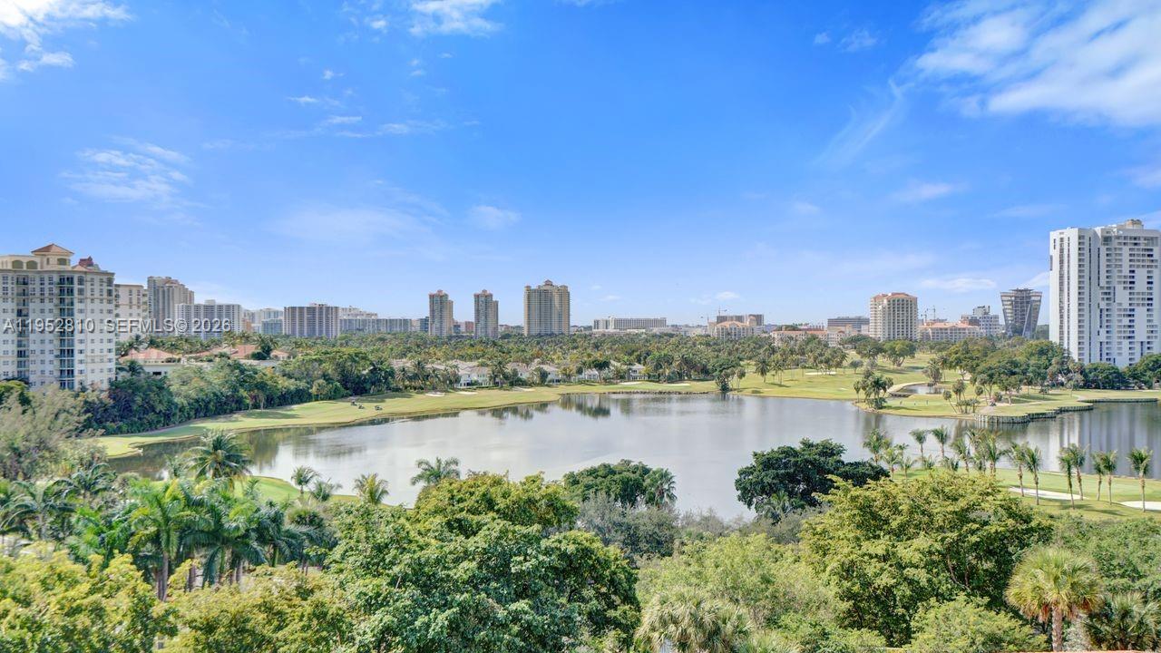 20281 E Country Club Dr #809, Aventura FL 33180
