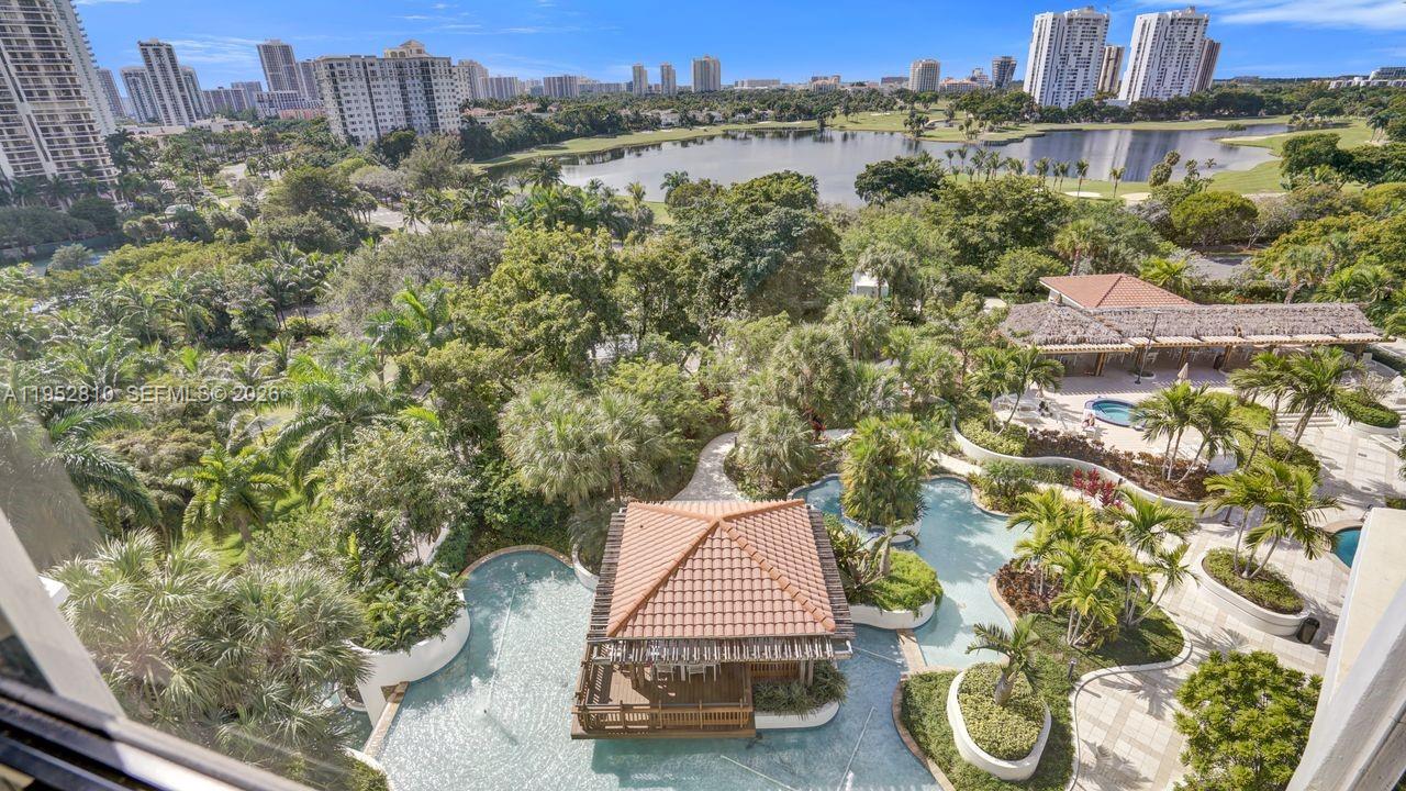 20281 E Country Club Dr #809, Aventura FL 33180