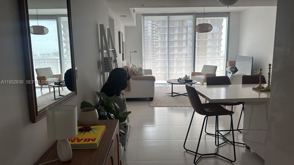 92 SW 3rd St #3104, Miami FL 33130