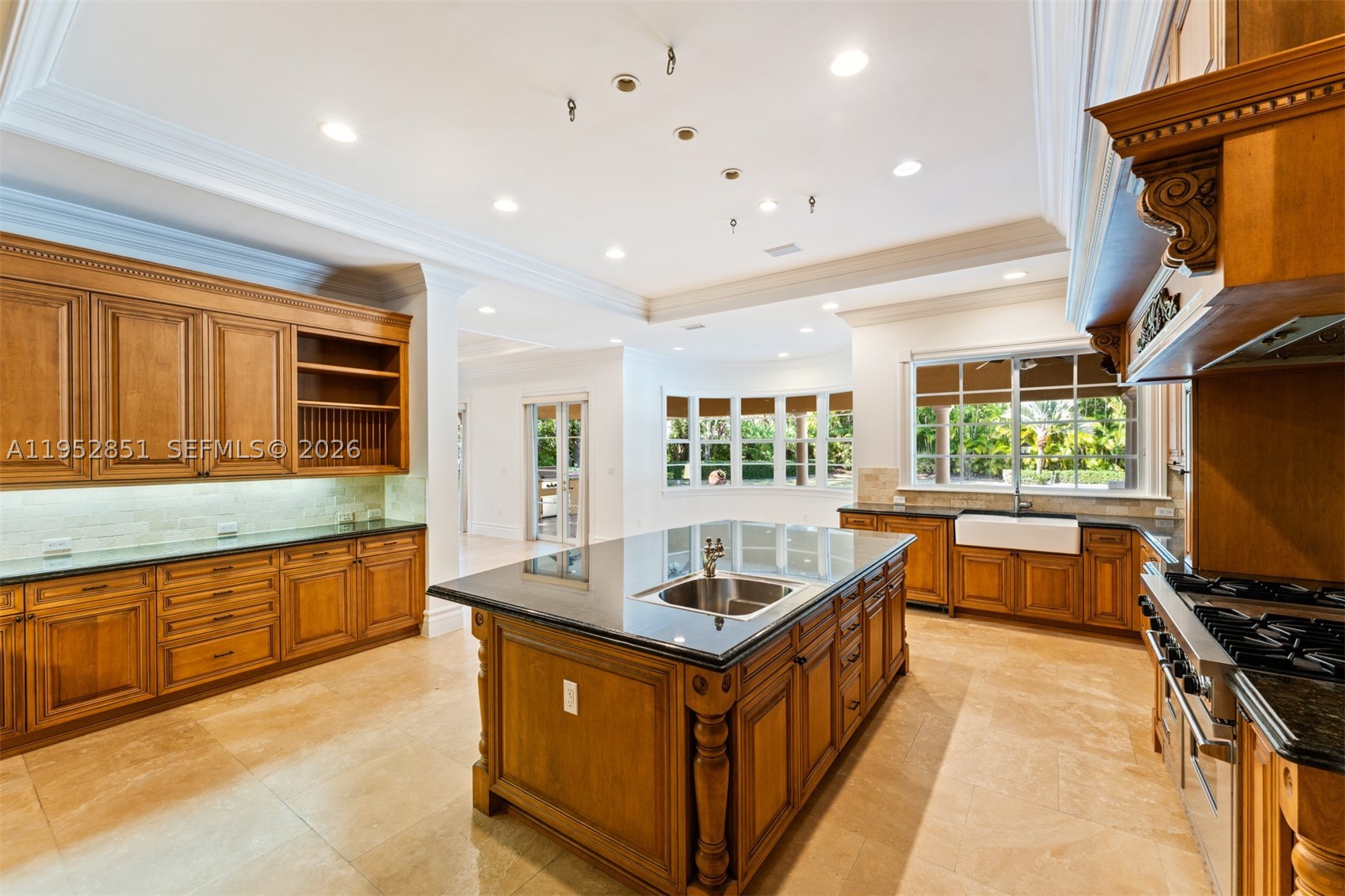 6025 SW 108th St, Pinecrest FL 33156