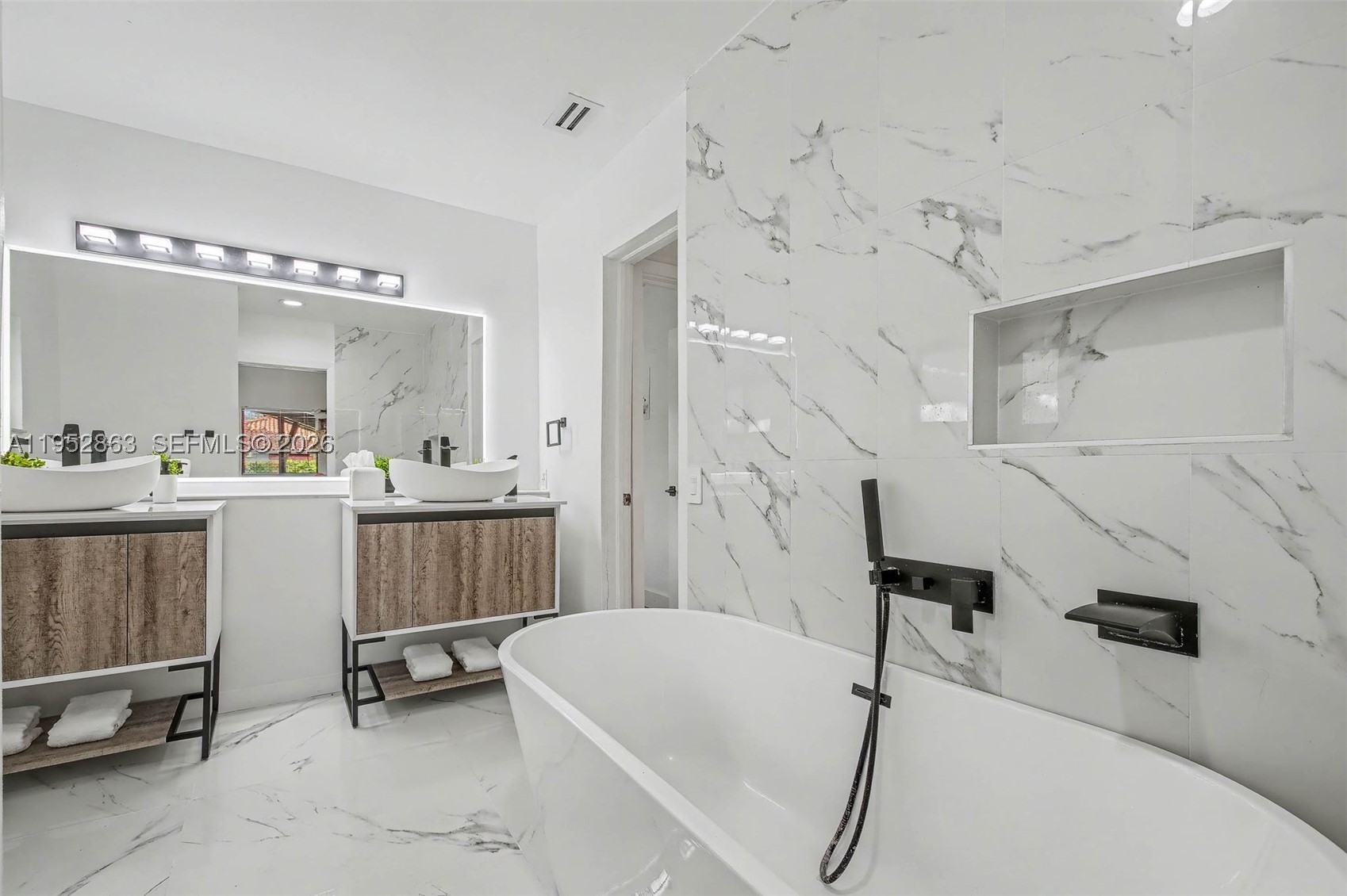 15815 SW 85th Ave, Palmetto Bay FL 33157