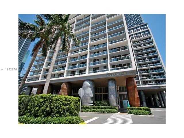 475 Brickell Ave #3611, Miami FL 33131