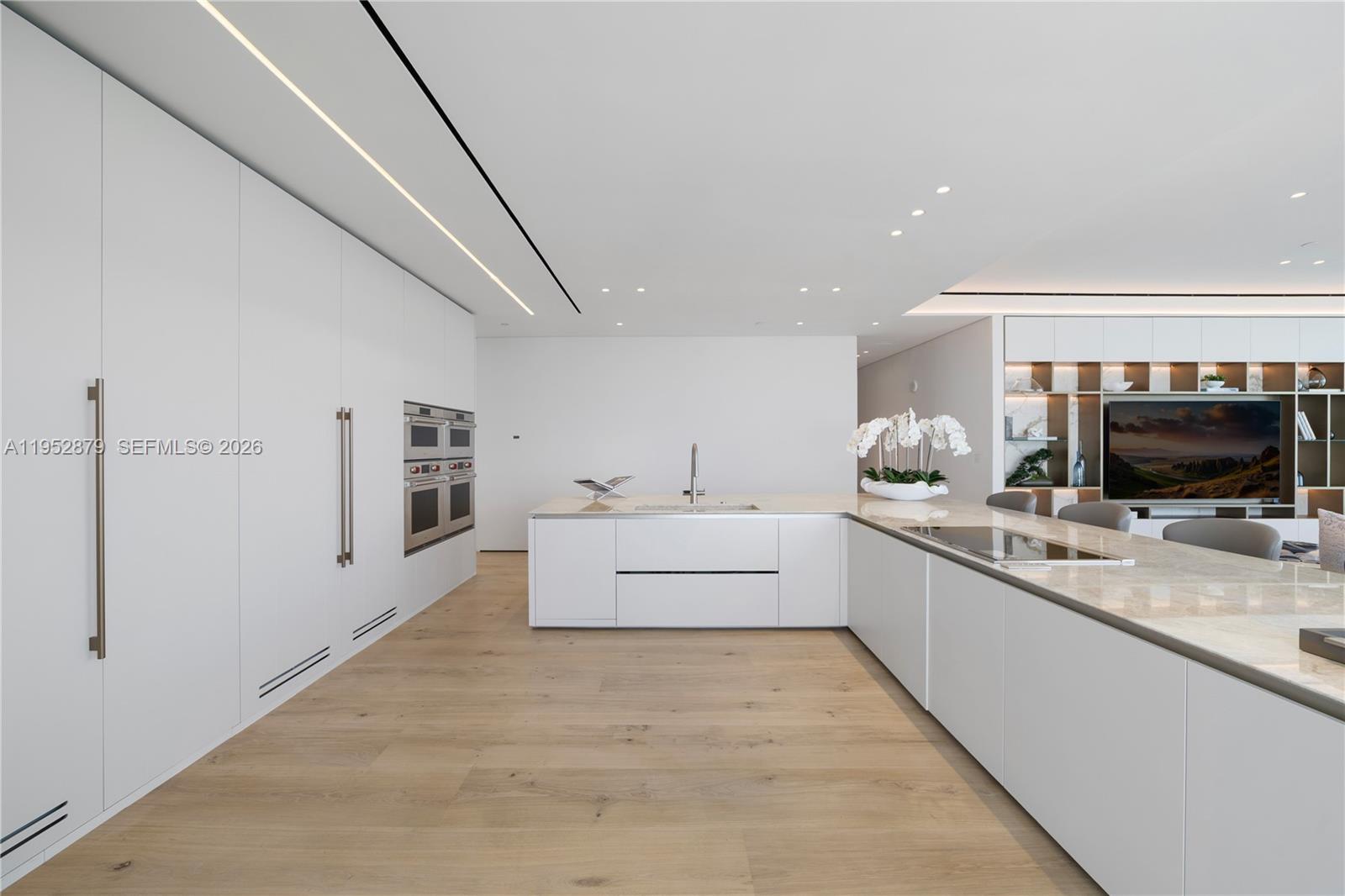 10203 Collins Ave #2701, Bal Harbour FL 33154