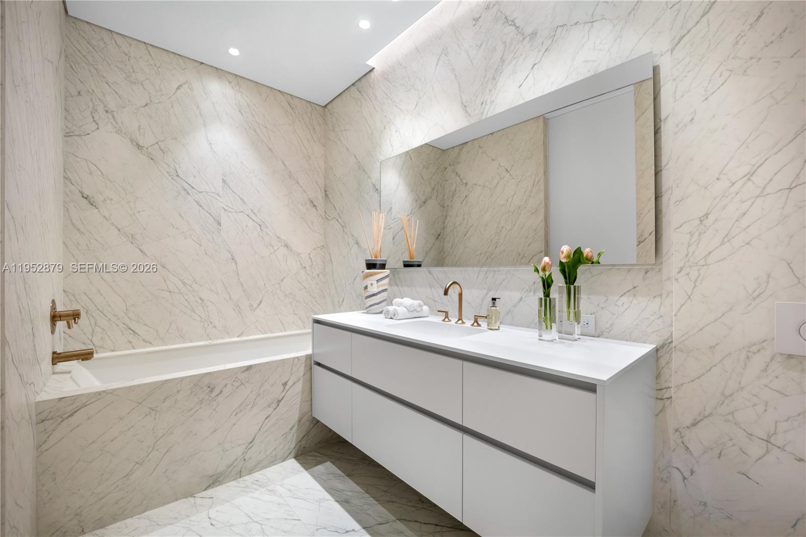 10203 Collins Ave #2701, Bal Harbour FL 33154